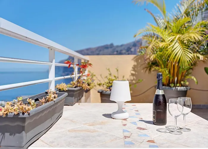 Bella Vista * Puerto de Santiago (Tenerife)